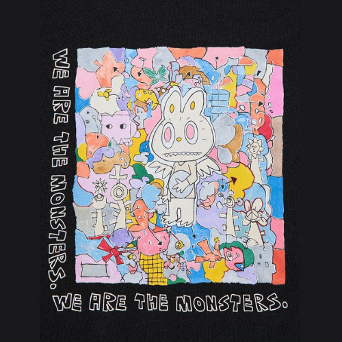 UNIQLO - POP MART UT Graphic T-Shirt Women | THE MONSTERS (BLACK)