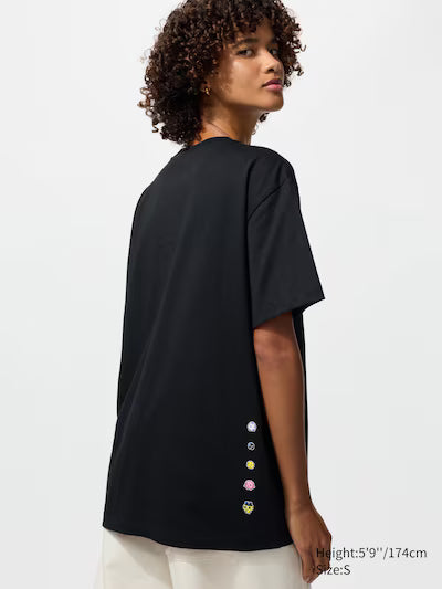 تيشيرت يونيكلو بوكيمون UT برسومات | أومانيت (أبيض)